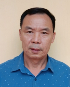 Ông : Nguyễn Đức Hạnh